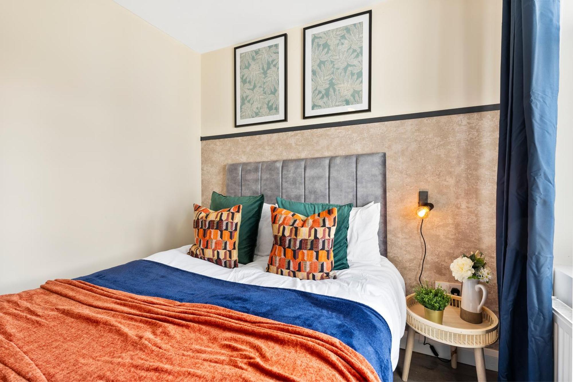 Stylish Wembley Gem - Parking -Sleeps 14 Londres Exterior foto