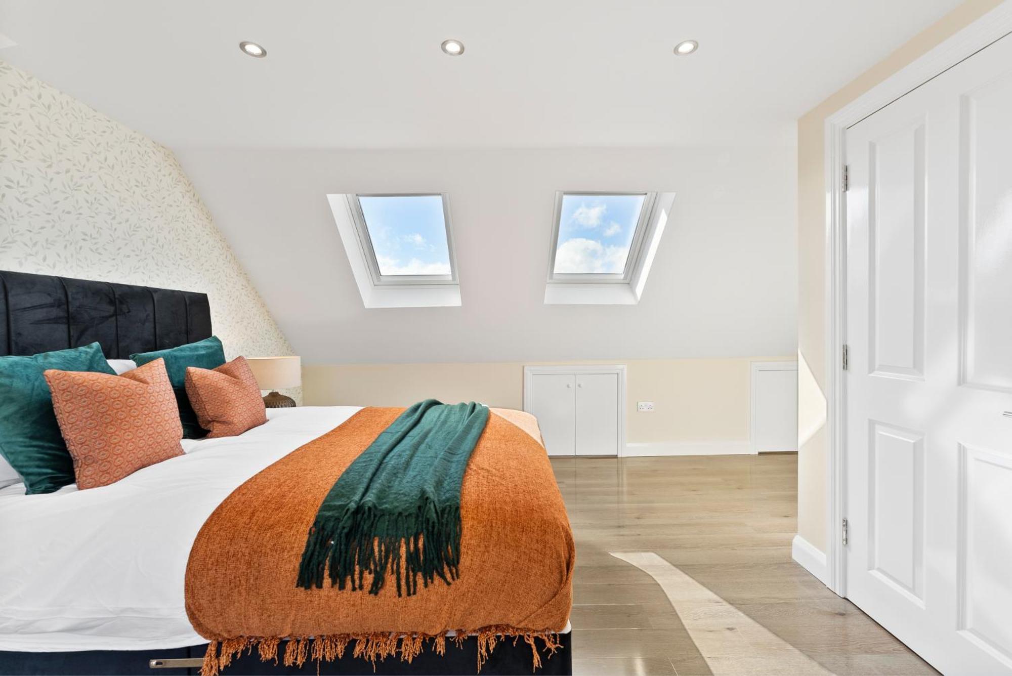Stylish Wembley Gem - Parking -Sleeps 14 Londres Exterior foto