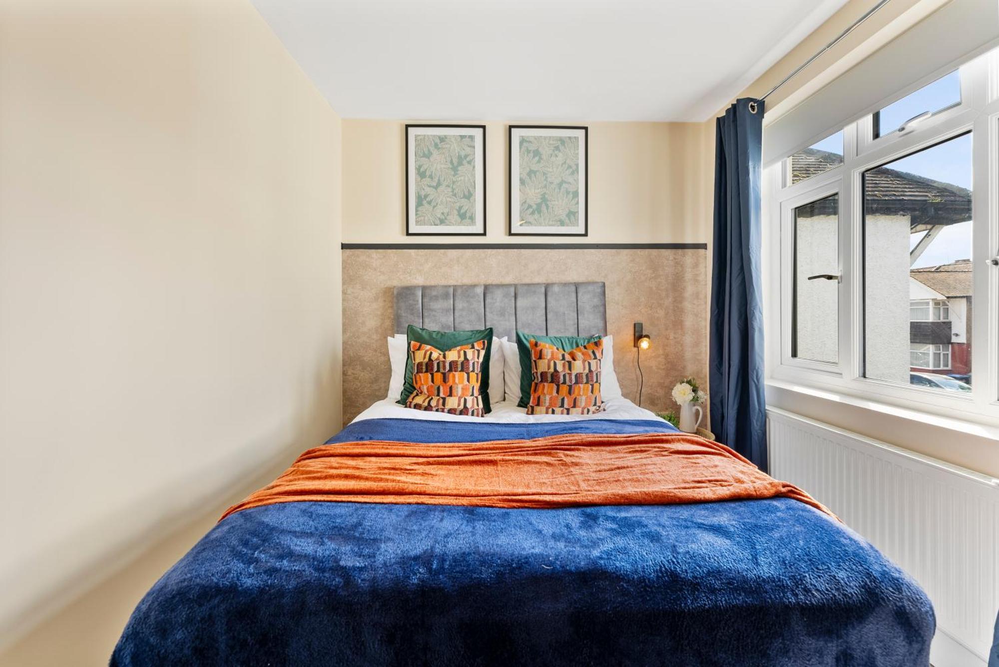 Stylish Wembley Gem - Parking -Sleeps 14 Londres Exterior foto