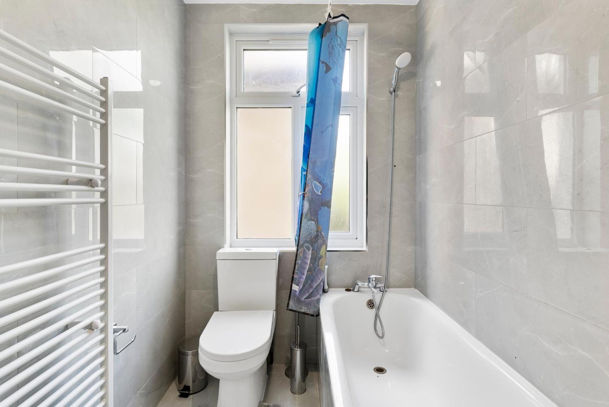 Stylish Wembley Gem - Parking -Sleeps 14 Londres Exterior foto