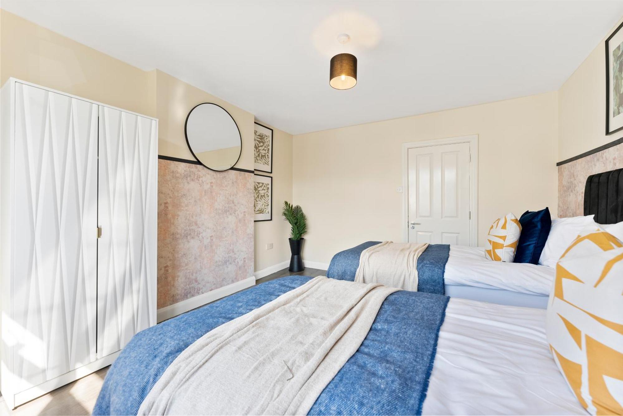 Stylish Wembley Gem - Parking -Sleeps 14 Londres Exterior foto