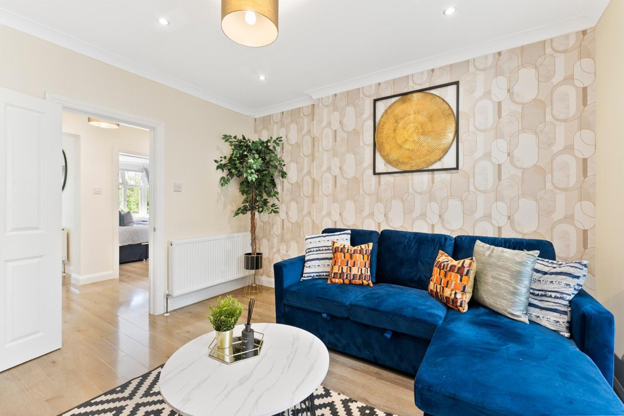 Stylish Wembley Gem - Parking -Sleeps 14 Londres Exterior foto